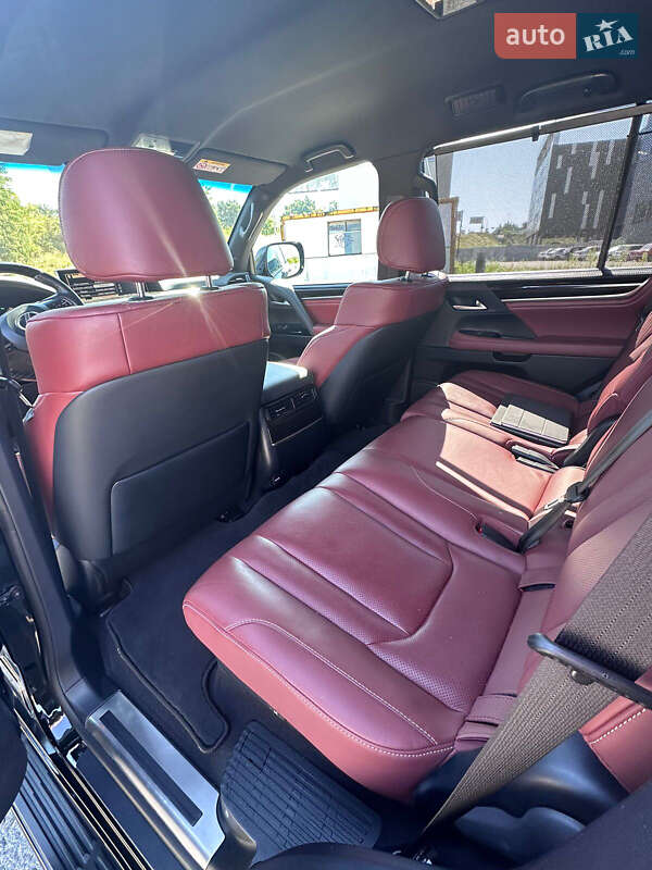 Позашляховик / Кросовер Lexus LX 2019 в Львові