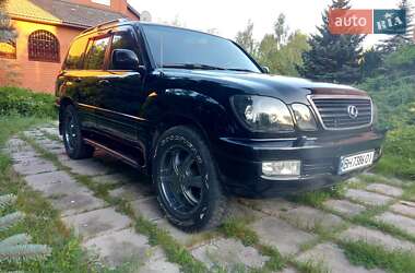 Внедорожник / Кроссовер Lexus LX 2000 в 