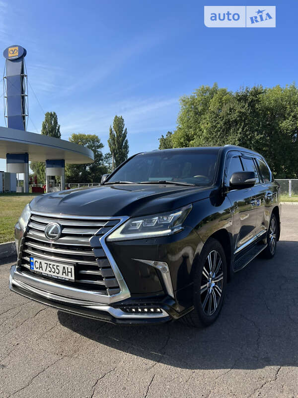Внедорожник / Кроссовер Lexus LX 2016 в 