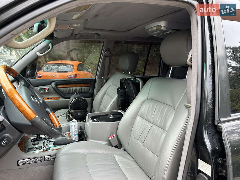 Внедорожник / Кроссовер Lexus LX 2007 в Киеве