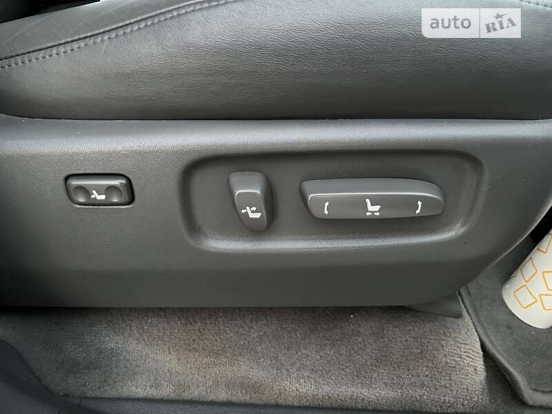 Позашляховик / Кросовер Lexus LX 2007 в Харкові