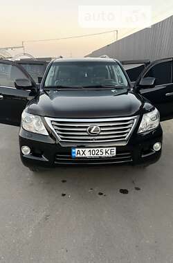 Внедорожник / Кроссовер Lexus LX 2007 в 