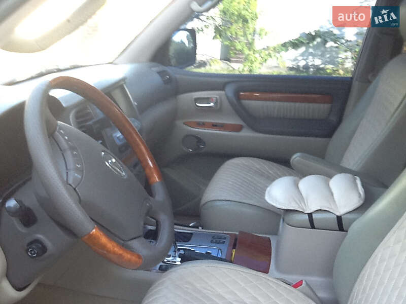 Позашляховик / Кросовер Lexus LX 2005 в Києві