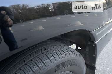 Внедорожник / Кроссовер Lexus LX 2005 в 