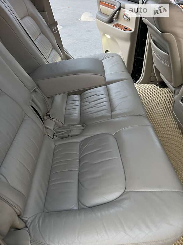 Позашляховик / Кросовер Lexus LX 2005 в Києві