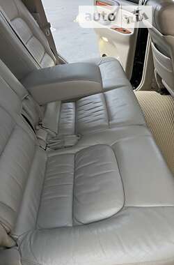 Внедорожник / Кроссовер Lexus LX 2005 в 