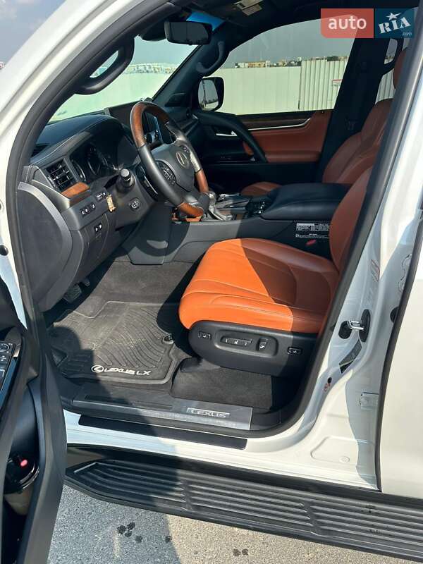 Внедорожник / Кроссовер Lexus LX 2019 в Одессе фото 3 Внедорожник / Кроссовер Lexus LX 2019 в Одессе