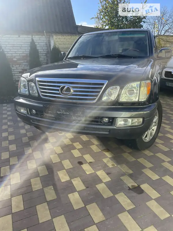 Lexus LX