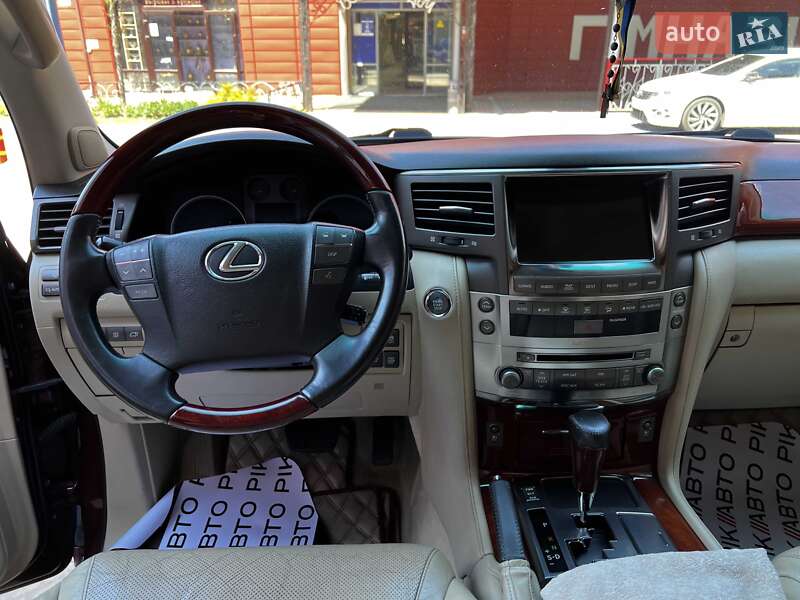 Внедорожник / Кроссовер Lexus LX 2008 в Львове