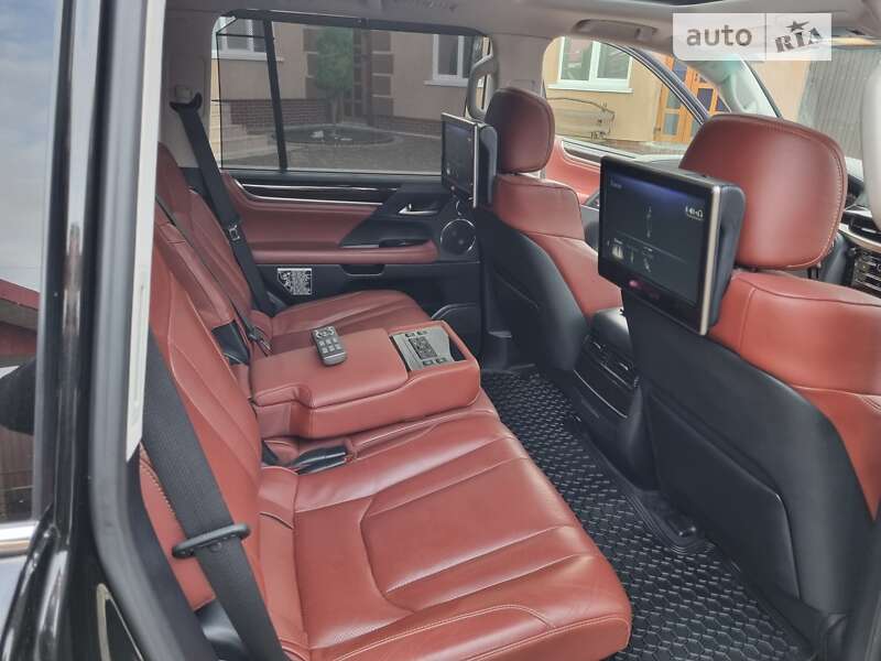 Позашляховик / Кросовер Lexus LX 2016 в Чернівцях фото 5 Позашляховик / Кросовер Lexus LX 2016 в Чернівцях