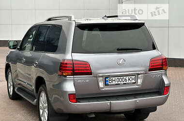 Внедорожник / Кроссовер Lexus LX 2008 в Одессе