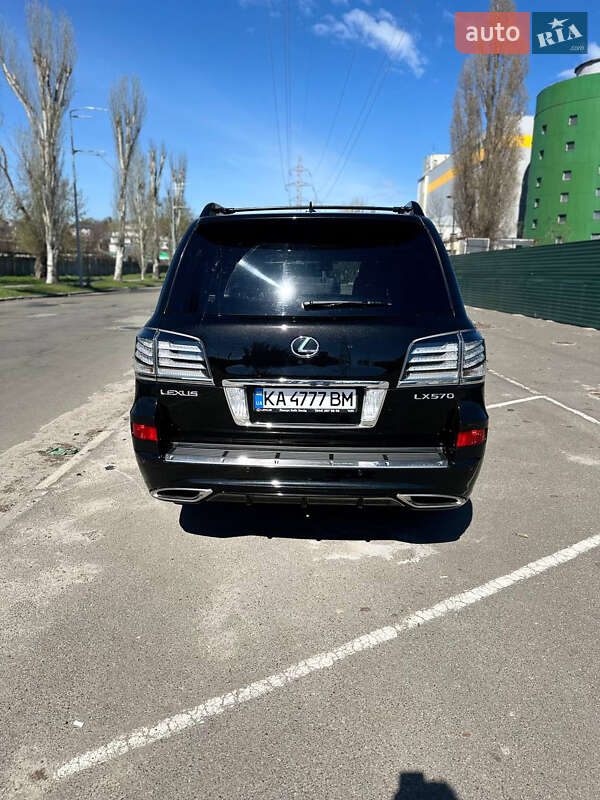 Внедорожник / Кроссовер Lexus LX 2015 в Киеве