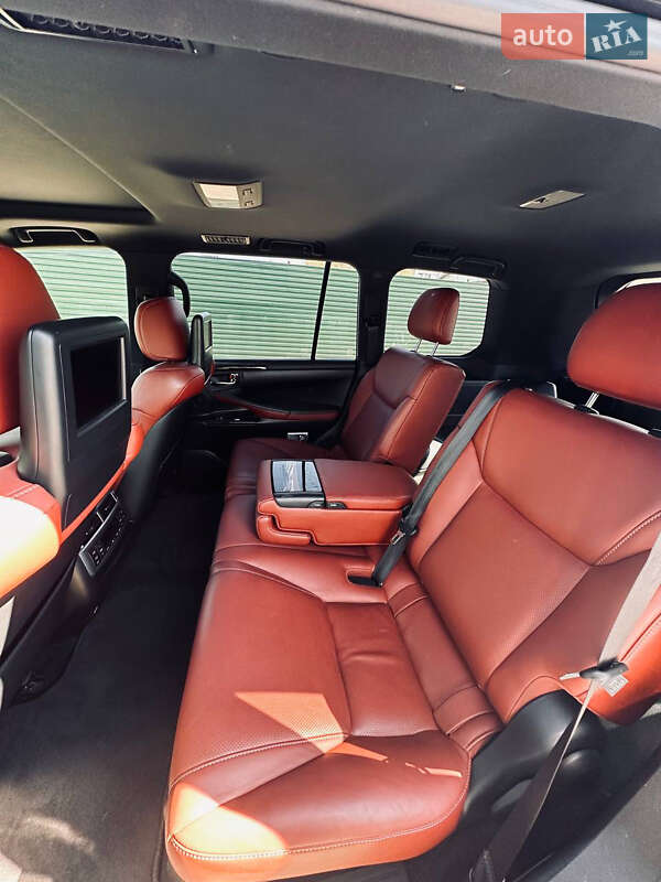 Внедорожник / Кроссовер Lexus LX 2015 в Киеве