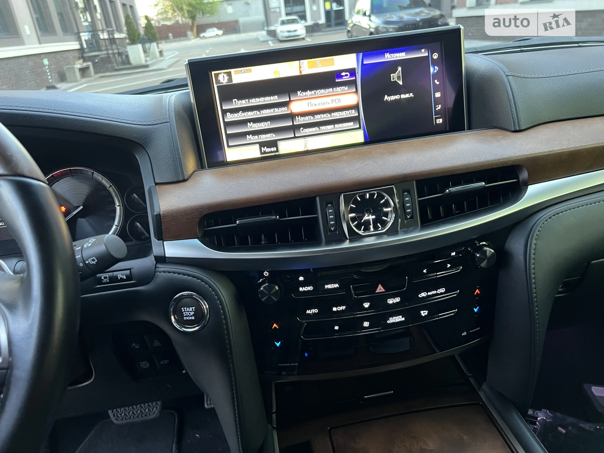 2017 Lexus LX - мініатюра 18