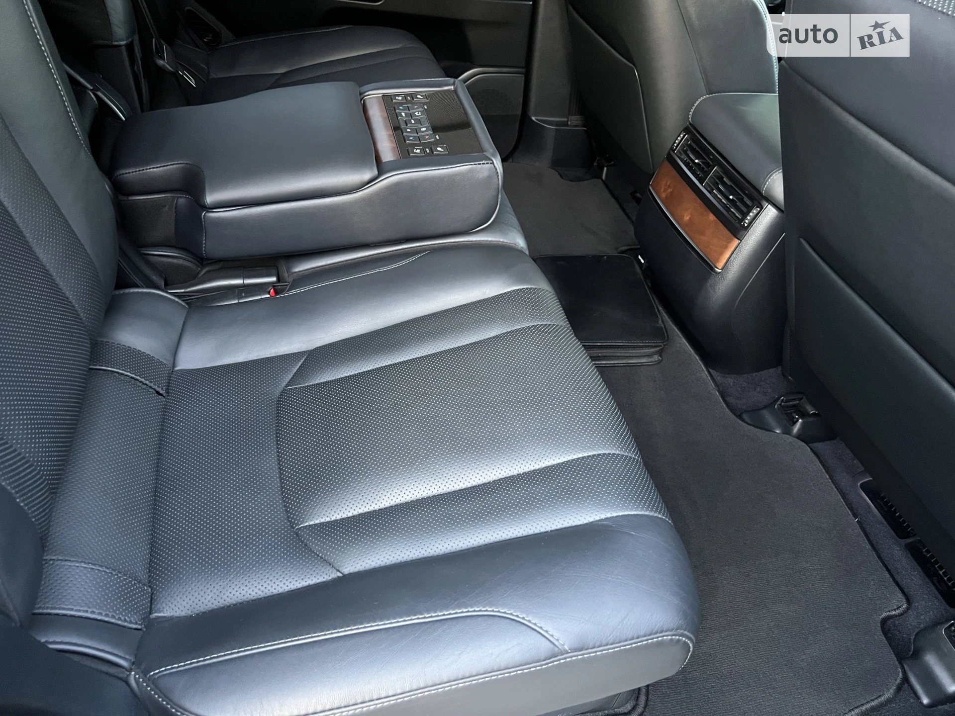 2017 Lexus LX - мініатюра 29