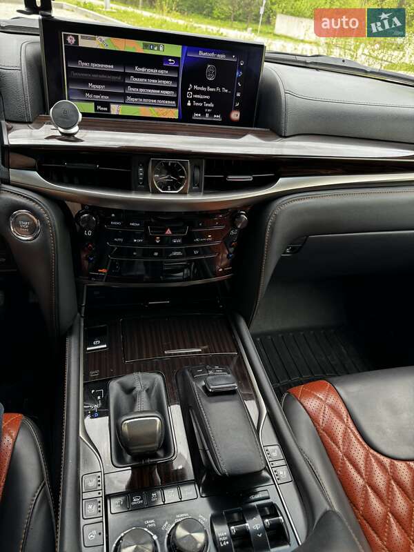 Внедорожник / Кроссовер Lexus LX 2016 в Львове