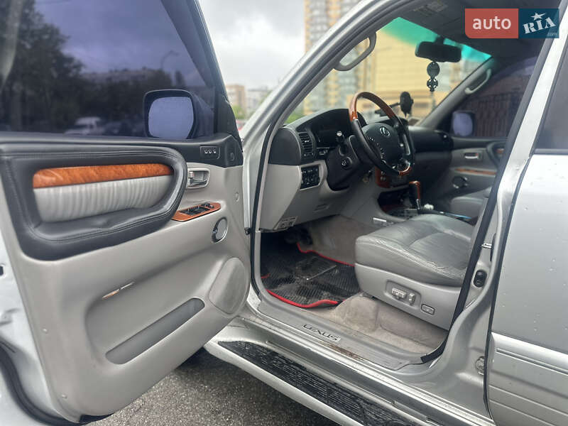 Позашляховик / Кросовер Lexus LX 2007 в Києві
