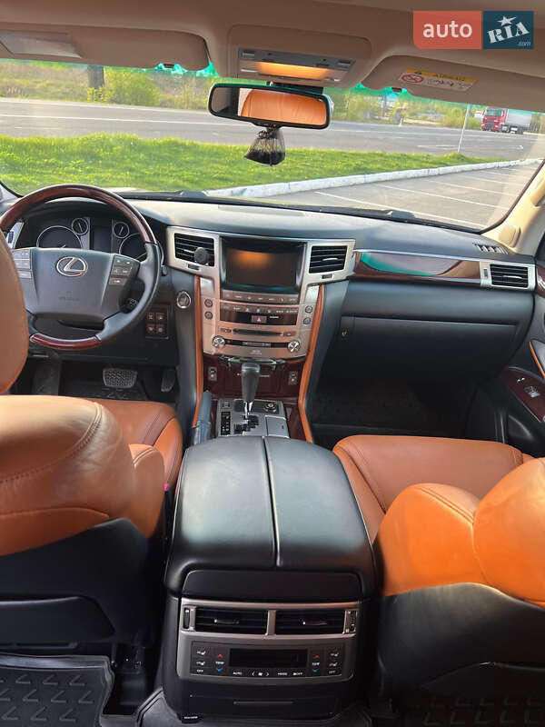 Позашляховик / Кросовер Lexus LX 2013 в Луцьку
