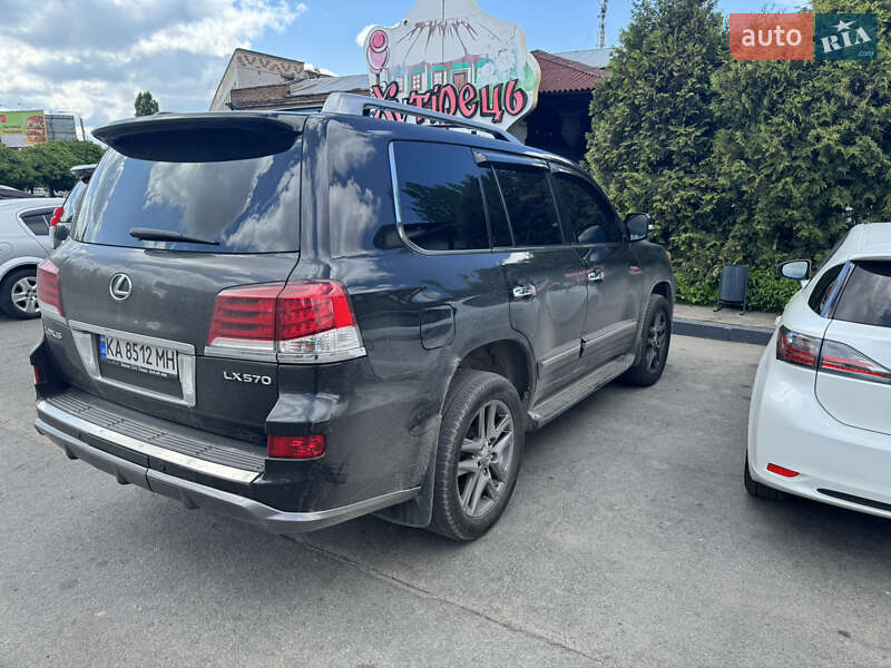 Внедорожник / Кроссовер Lexus LX 2011 в 