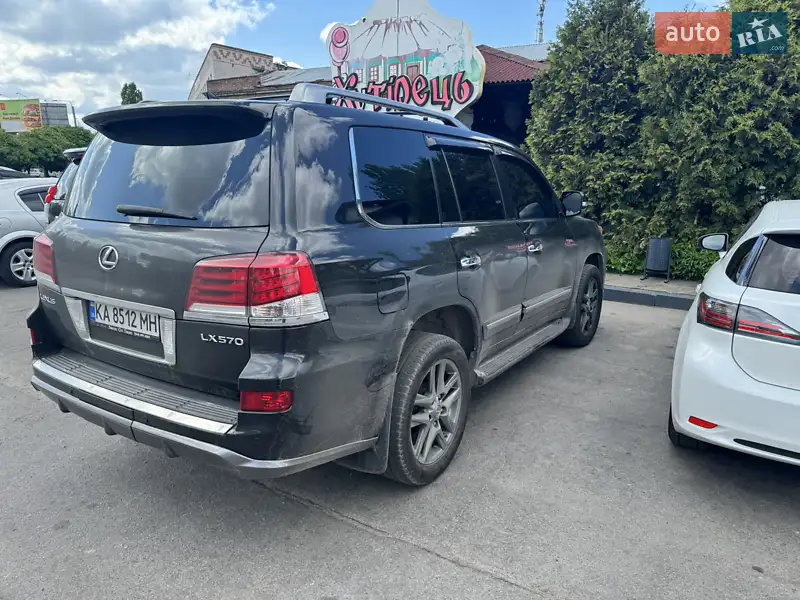 Внедорожник / Кроссовер Lexus LX 2011 в 