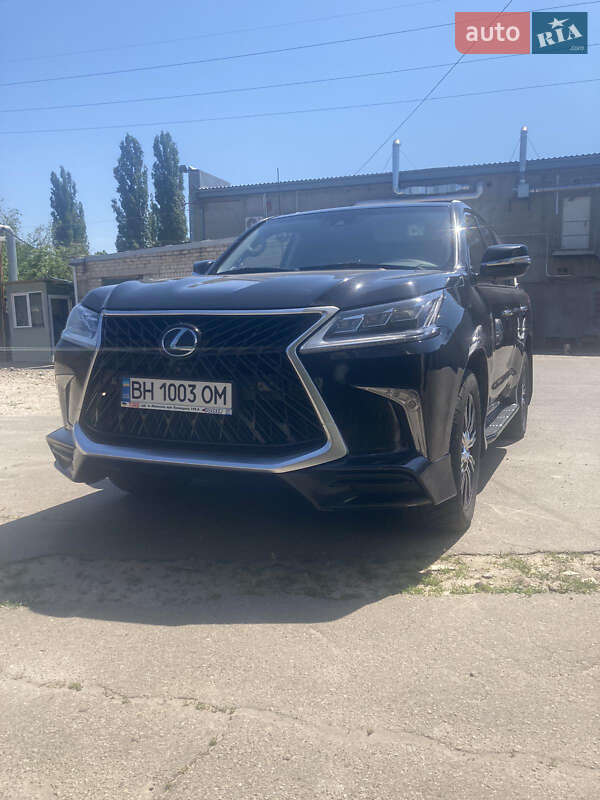Lexus LX 2015