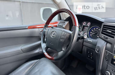 Внедорожник / Кроссовер Lexus LX 2008 в Киеве