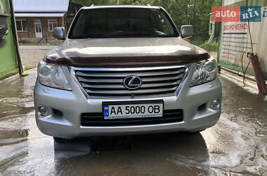 Внедорожник / Кроссовер Lexus LX 2011 в 
