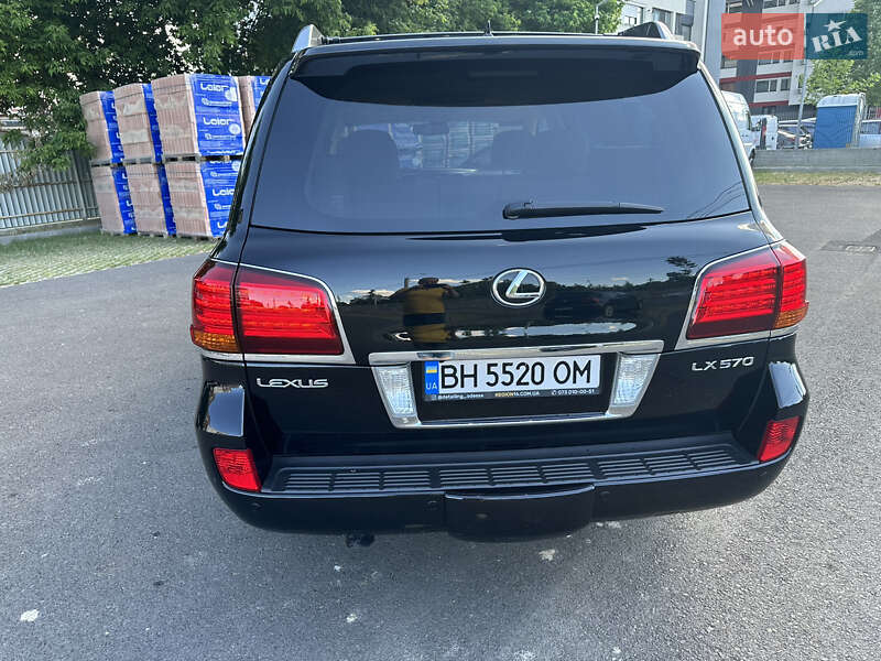 Внедорожник / Кроссовер Lexus LX 2010 в Одессе