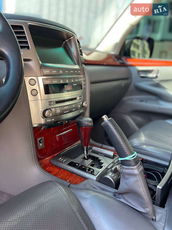 Позашляховик / Кросовер Lexus LX 2008 в Харкові