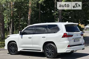 Внедорожник / Кроссовер Lexus LX 2017 в Киеве