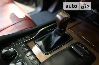 Lexus LX 2016