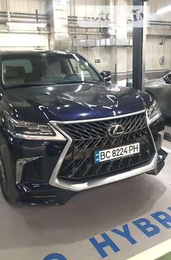 Позашляховик / Кросовер Lexus LX 2016 в Львові