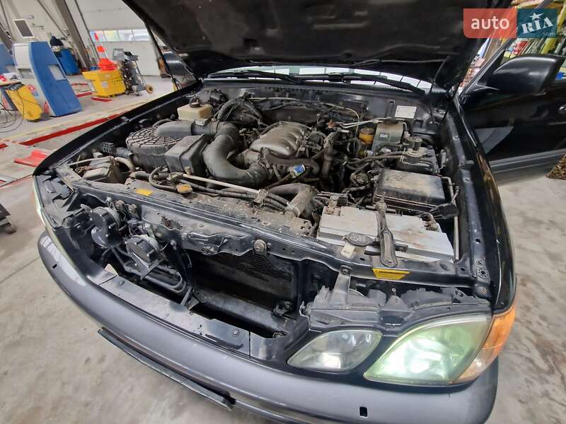 Внедорожник / Кроссовер Lexus LX 2003 в Львове