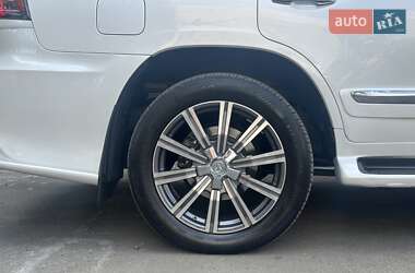 Внедорожник / Кроссовер Lexus LX 2013 в 