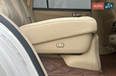 Внедорожник / Кроссовер Lexus LX 2013 в 