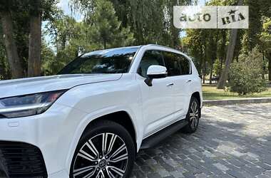 Внедорожник / Кроссовер Lexus LX 2022 в 