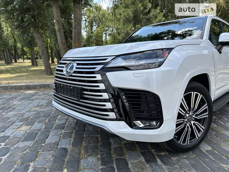 Позашляховик / Кросовер Lexus LX 2022 в Києві