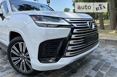 Внедорожник / Кроссовер Lexus LX 2022 в 