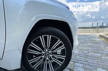 Внедорожник / Кроссовер Lexus LX 2022 в 