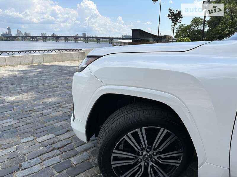 Позашляховик / Кросовер Lexus LX 2022 в Києві