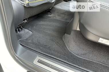 Внедорожник / Кроссовер Lexus LX 2022 в 