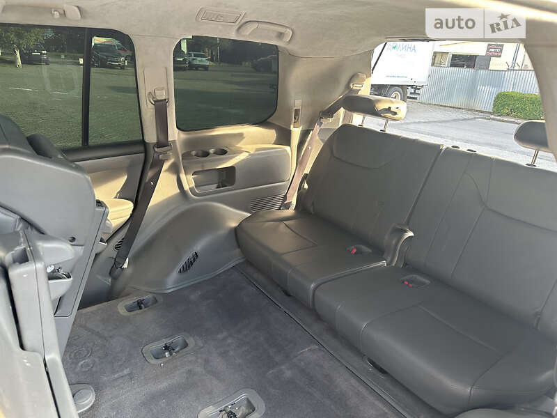Позашляховик / Кросовер Lexus LX 2008 в Чернівцях