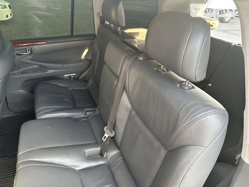 Позашляховик / Кросовер Lexus LX 2008 в Чернівцях