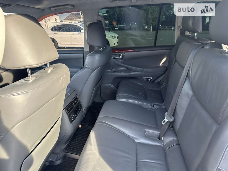 Позашляховик / Кросовер Lexus LX 2008 в Чернівцях