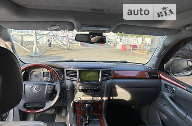 Внедорожник / Кроссовер Lexus LX 2008 в 