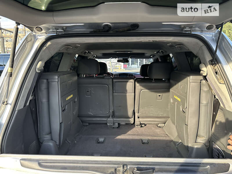 Позашляховик / Кросовер Lexus LX 2008 в Чернівцях