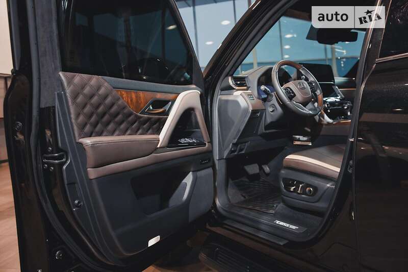 Внедорожник / Кроссовер Lexus LX 2024 в Днепре