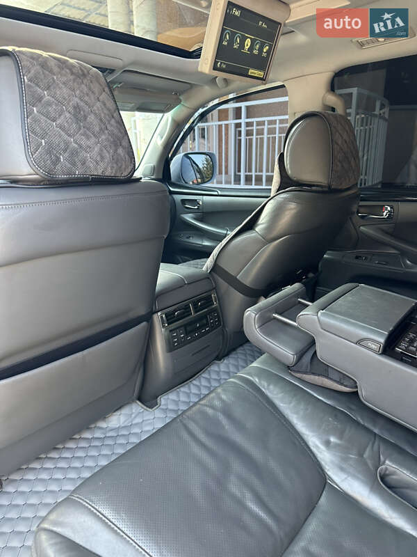 Позашляховик / Кросовер Lexus LX 2008 в Тернополі