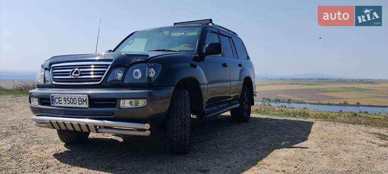 Позашляховик / Кросовер Lexus LX 2004 в Чернівцях