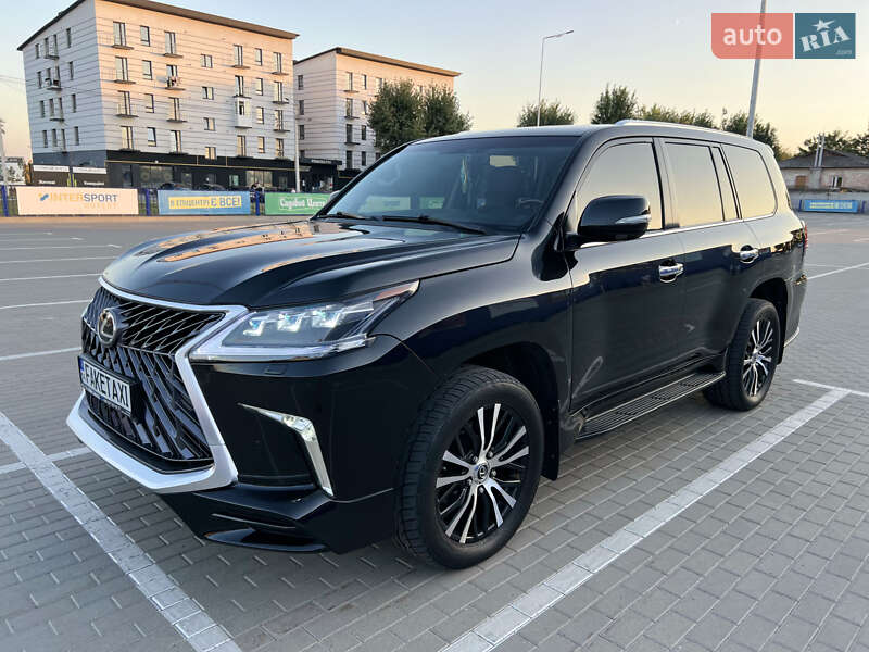 Внедорожник / Кроссовер Lexus LX 2011 в Тернополе